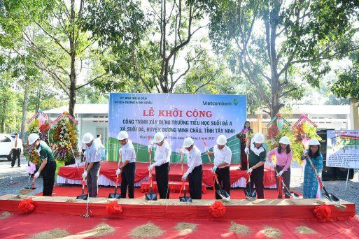 Vietcombank Tây Ninh đồng hành cùng nông nghiệp công nghệ cao