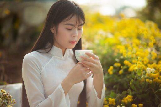 Cô gái trẻ Bùi Thị Dịu với niềm đam mê trà đạo