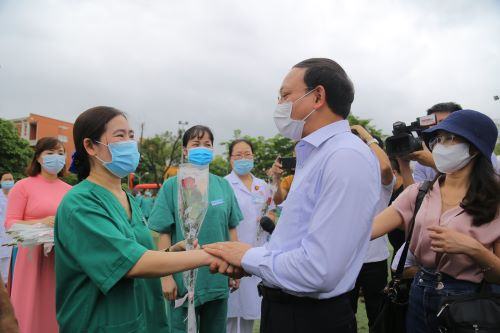 Quảng Ninh: Chi viện 200 nhân viên y tế hỗ trợ tỉnh Bắc Giang phòng chống COVID-19