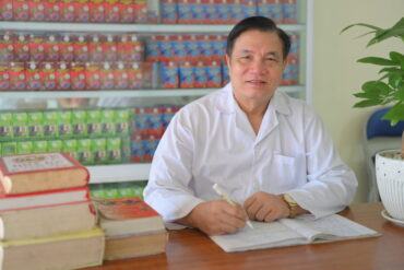 Tiến sĩ danh dự – Lương y Nguyễn Bá Nho: Người thầy thuốc có “tấm lòng vàng” đối với bệnh nhân nghèo