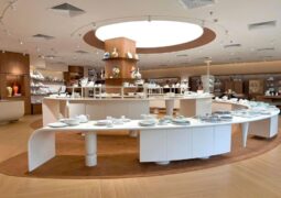 Trải nghiệm không gian Sứ tinh hoa tại Showroom Minh Long Hà Nội