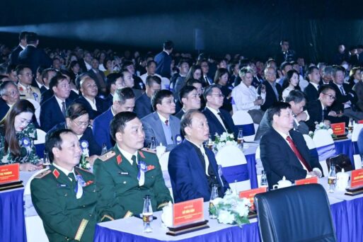 Nhạc sĩ của Doanh nhân Phạm Tiến Dũng sáng tác ca khúc chủ đề tại Lễ kỷ niệm 80 năm May 10